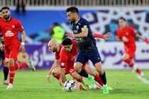 تراکتور مقابل چادرملو اردکان متوقف شد