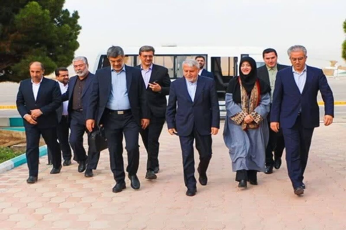 وزیر میراث فرهنگی