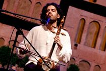 پورناظری در جشنواره‌ فورده می‌نوازد