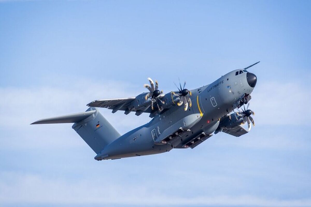 هواپیمای مادر A400M ایرباس