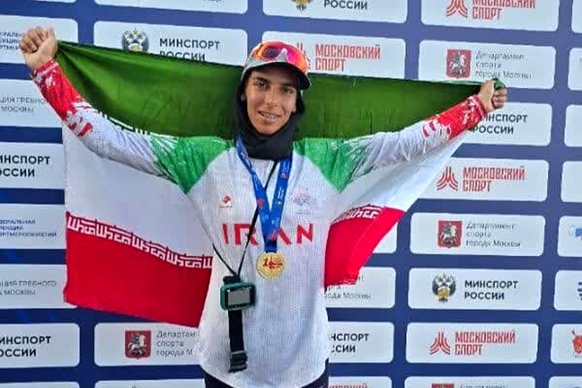 زینب نوروزی