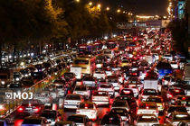  هم اکنون اکثر معابر تهران ترافیک پر حجم و سنگین است