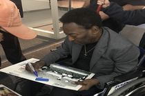 وبلچر کفش های جدید پله اسطوره ی فوتبال!