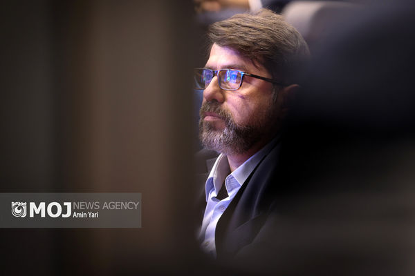 گمانه زنی ها در پی استعفای علیرضا خامسیان