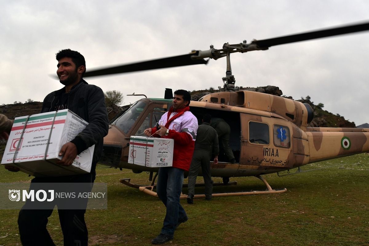 کمک هلال احمر لرستان به سیل زدگان پلدختر