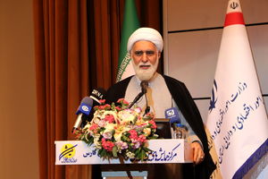  اجرای کامل قانون چگونگی اداره مناطق آزاد موجب رونق می شود