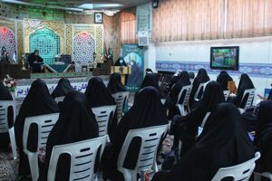 برگزاری محفل شعر ویژه در حرم بانوی کرامت به مناسبت یک سالگی محفل شعر آستانه