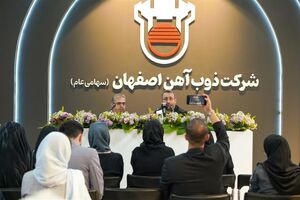 ریل ذوب آهن اصفهان پشتیبان توسعه تجارت کشور با جهان
