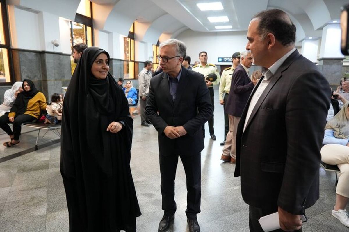 فرزانه صادق