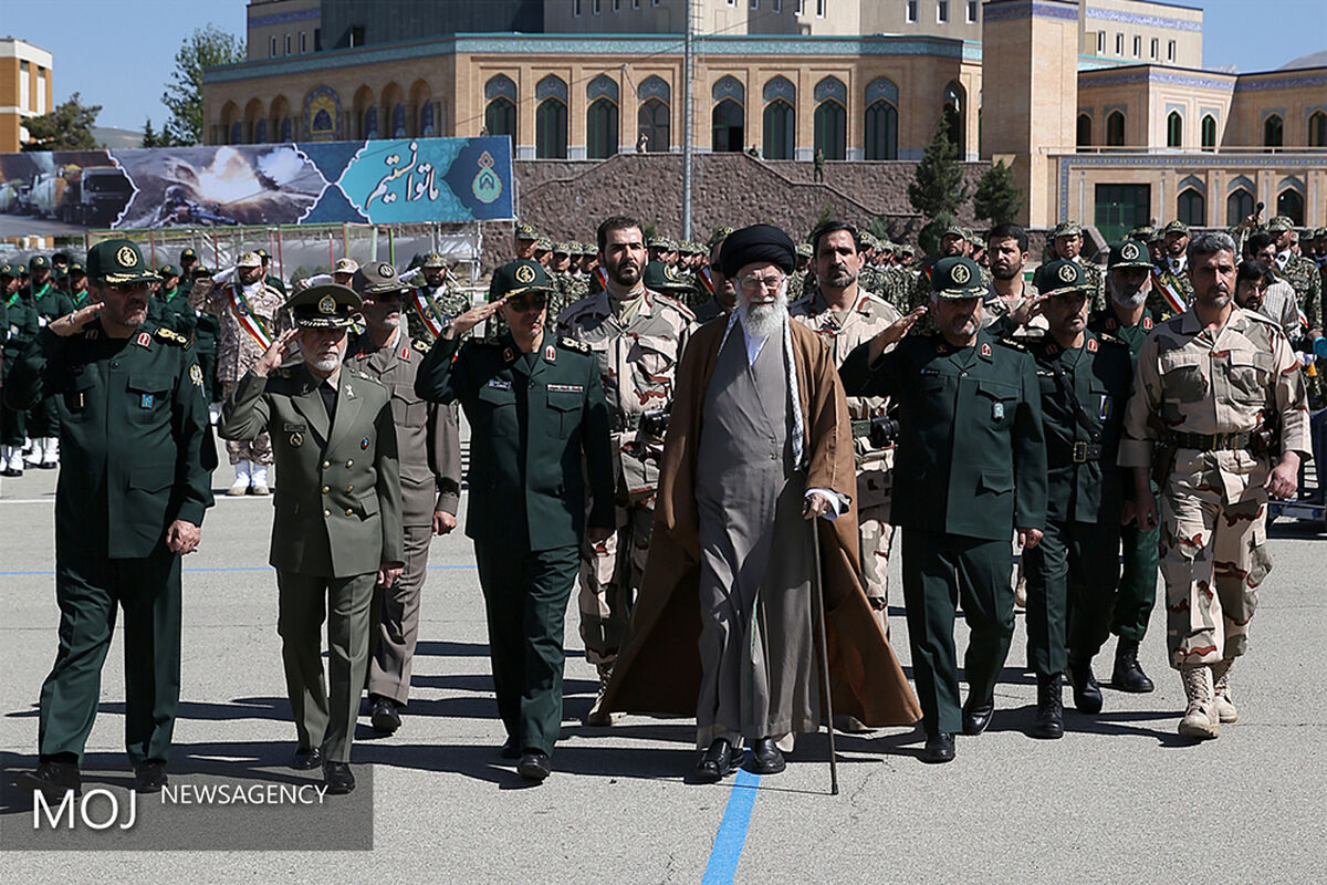 مراسم دانش‌آموختگی دانشجویان دانشگاه امام حسین علیه‌السلام