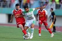 آلومینیوم بازی شروع نشده به داوری بازی پرسپولیس اعتراض دارد!