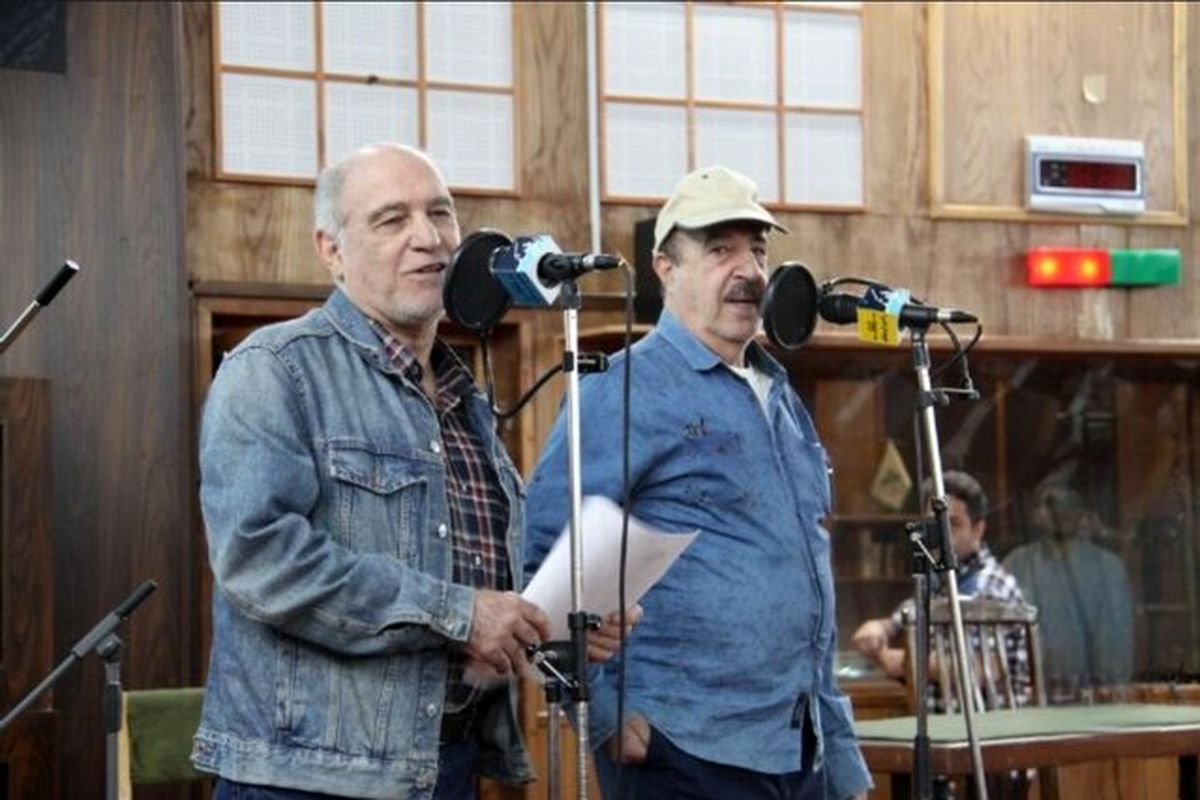 منوچهر آذری