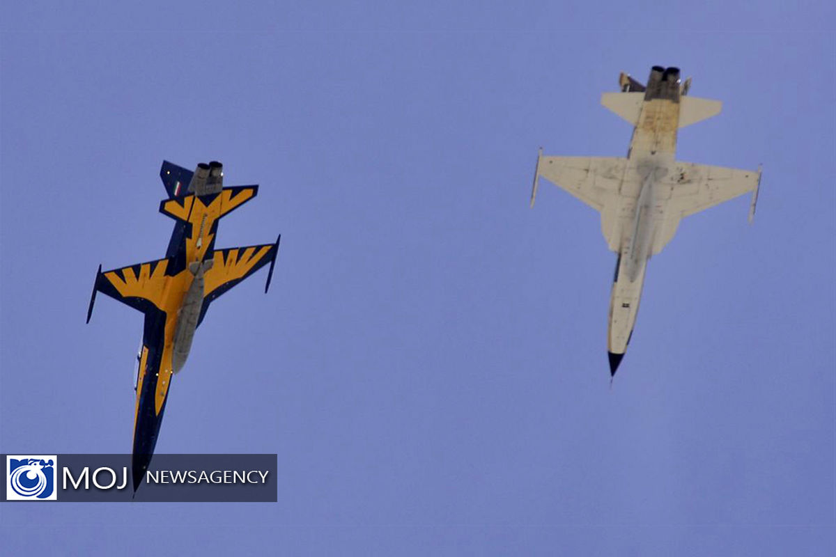 تمرین رژه هوایی جنگنده های نیروی هوایی در پایگاه شهید لشگری ارتش 