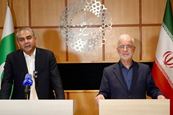 حامل پیام‌ مهمی از سوی ژنرال عاصم منیر به تهران هستم