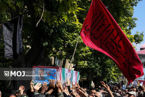 پیکر پاک وزیر امور خارجه شهید در میان اندوه مردم و مسئولان کشور به خاک سپرده شد + فیلم و تصاویر