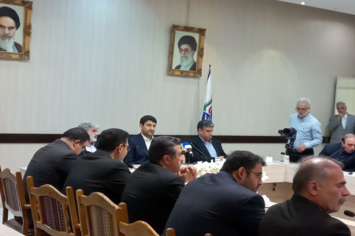 وزیر ارتباطات و فناوری اطلاعات در اردبیل