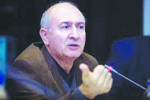 بزرگراه جهانی غرب کشور زخمی بی‌برنامگی استانی است