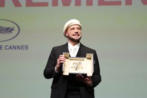 جان تراولتا در جشنواره فیلم کن غافلگیر شد