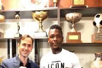 الحاجی گرو رسما بازیکن استقلال شد