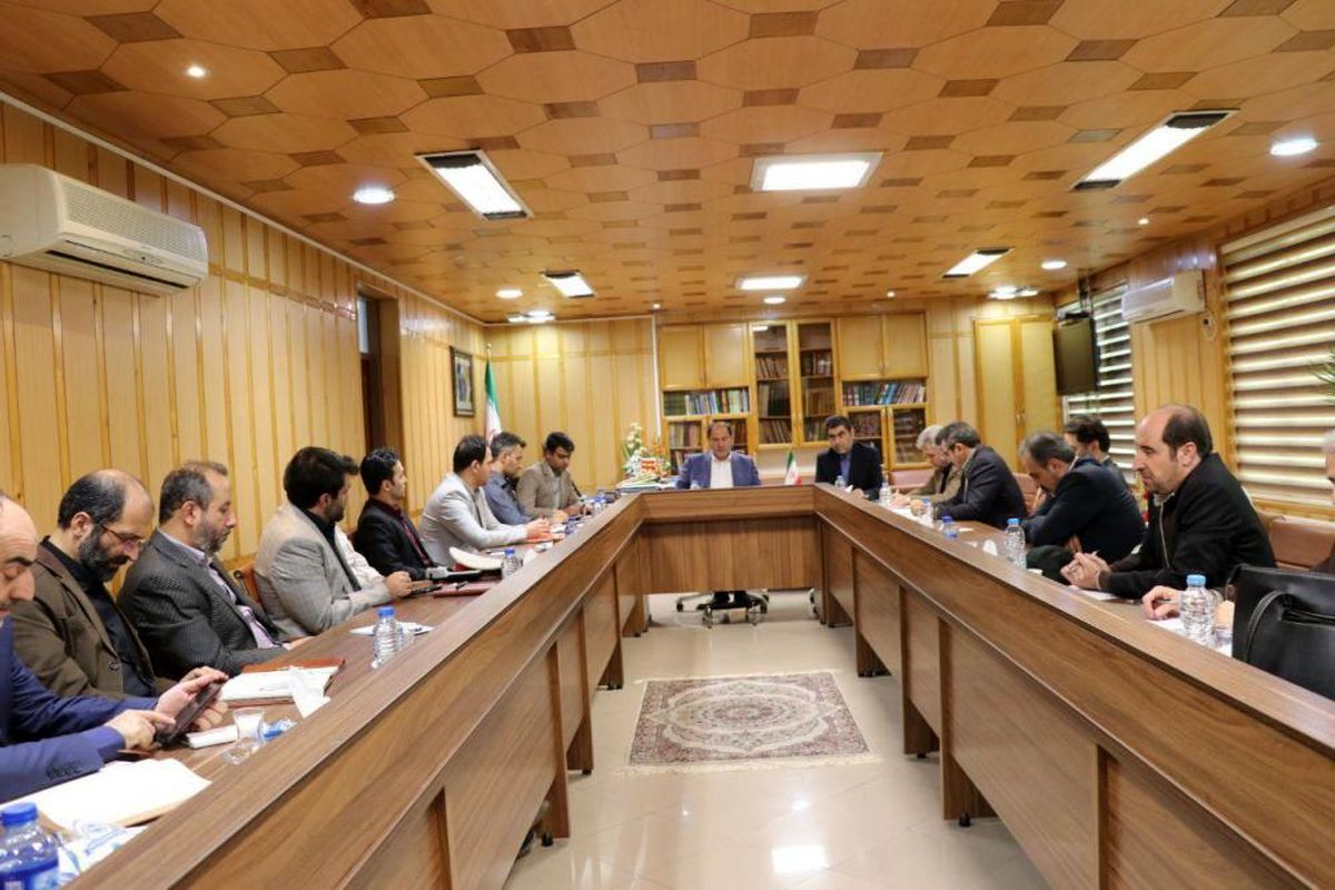 فرماندار شهرستان رشت در جلسه ی کمیسیون دانشجویی1