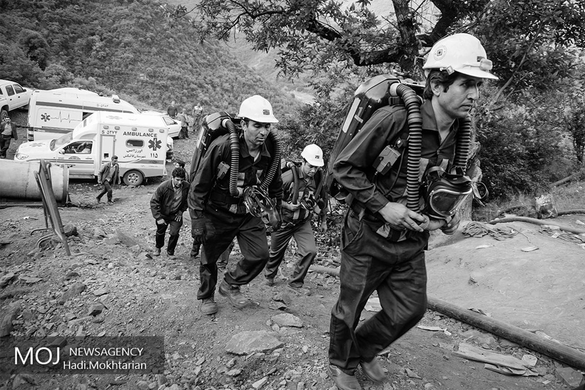 امداد رسانی به معدنچیان یورت در استان گلستان ادامه دارد