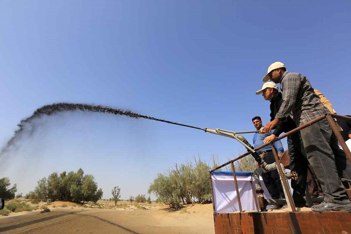 اصفهان- طرح مالچ پاشی