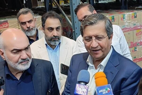 ارز را با قیمت توافقی در حاشیه بازار عرضه خواهیم کرد