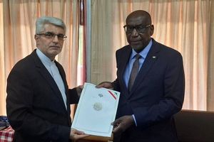 نامه وزیر خارجه ایران به قائم مقام وزارت خارجه نیجر ابلاغ شد