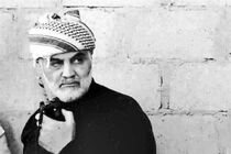 کسی که ما را از کشتن می ترساند مانند کسی است که به ما مدال می دهد