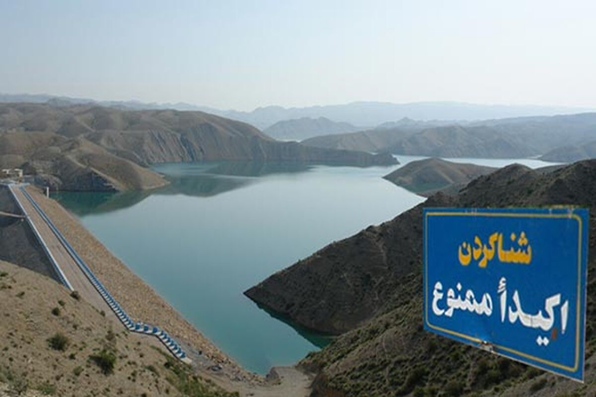 در مناطق ممنوعه شنا نکنید