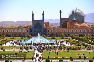 نمایی از میدان امام اصفهان در ایام نوروز