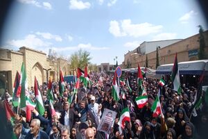 راهپیمایی نمازگزاران شیرازی در محکومیت جنایت رژیم صهیونیستی