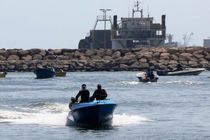 4 فروند شناور متخلف در آب های کیش توقیف شد