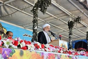 حضور ارتش در زلزله سرپل‌ذهاب، سیل‌های و برف سنندج، جلوه‌ای از صادقانه است