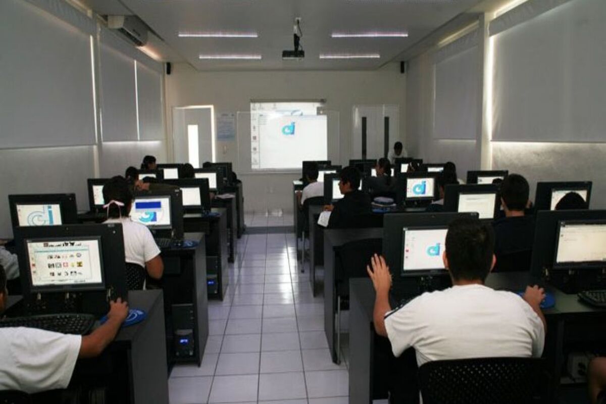 مدارس هوشمند