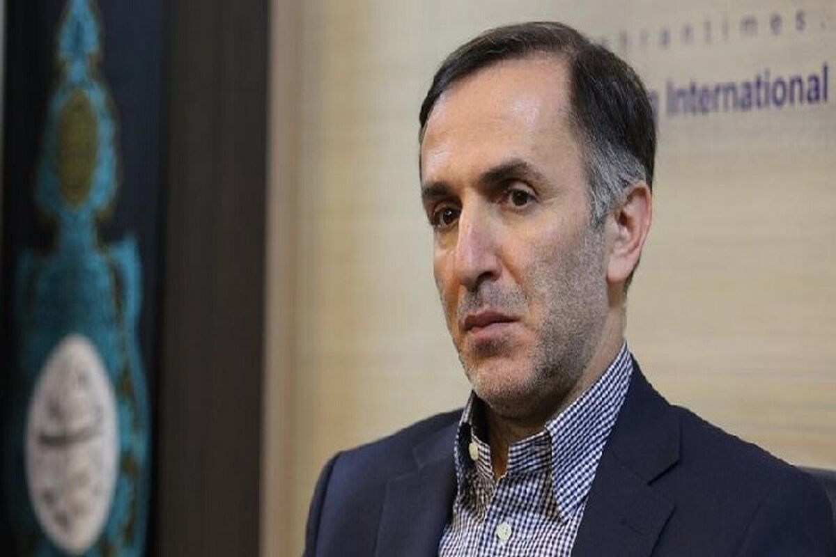 حمید زادبوم