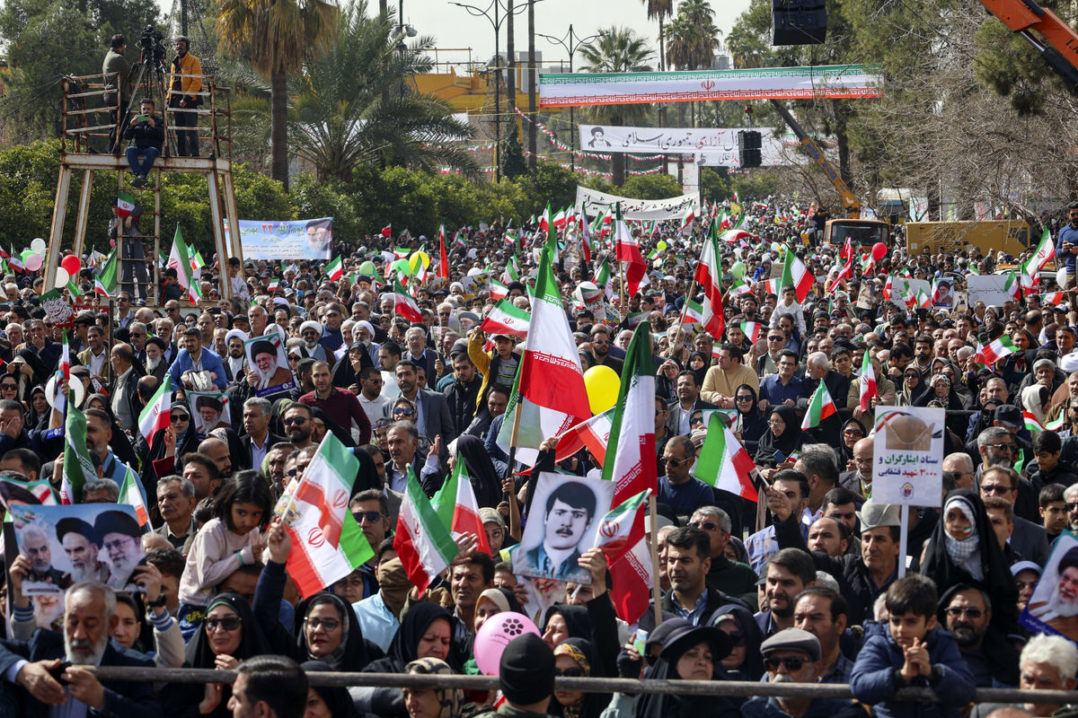 راهپیمایی ۲۲ بهمن _ شیراز 