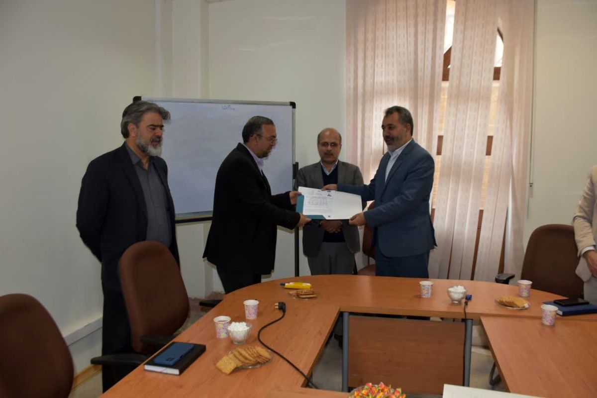 اولین آموزشگاه دانش بنیان در استان 