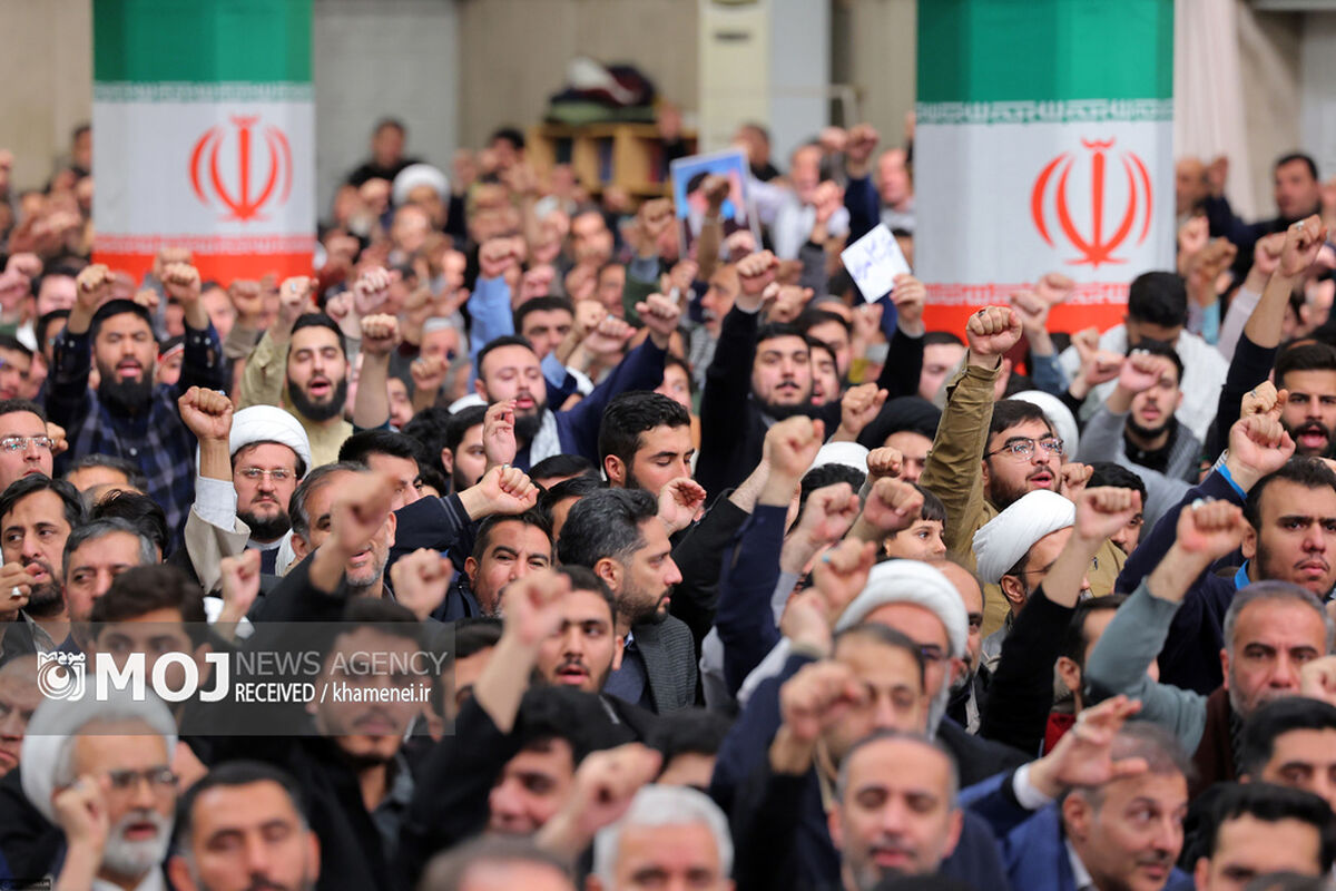 دیدار مردم قم با رهبر انقلاب اسلامی