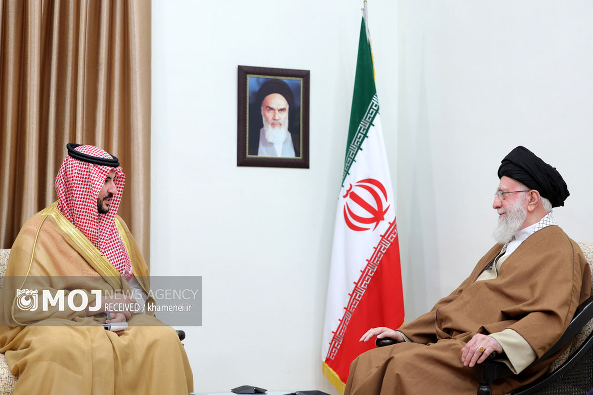 تقدیم پیام پادشاه عربستان به رهبر انقلاب اسلامی