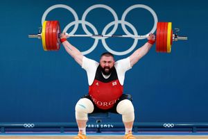 وزنه‌بردار ارمنستانی بر سکوی نخست دسته فوق‌سنگین قهرمانی اروپا ایستاد