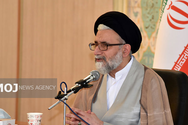 وحدت مردم ایران رمز ماندگاری نیم‌قرن انقلاب است