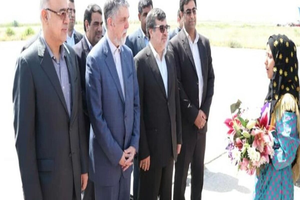 وزیر فرهنگ و ارشاد اسلامی