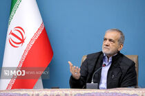 مردم را به خود و غیرخودی تقسیم نکنیم