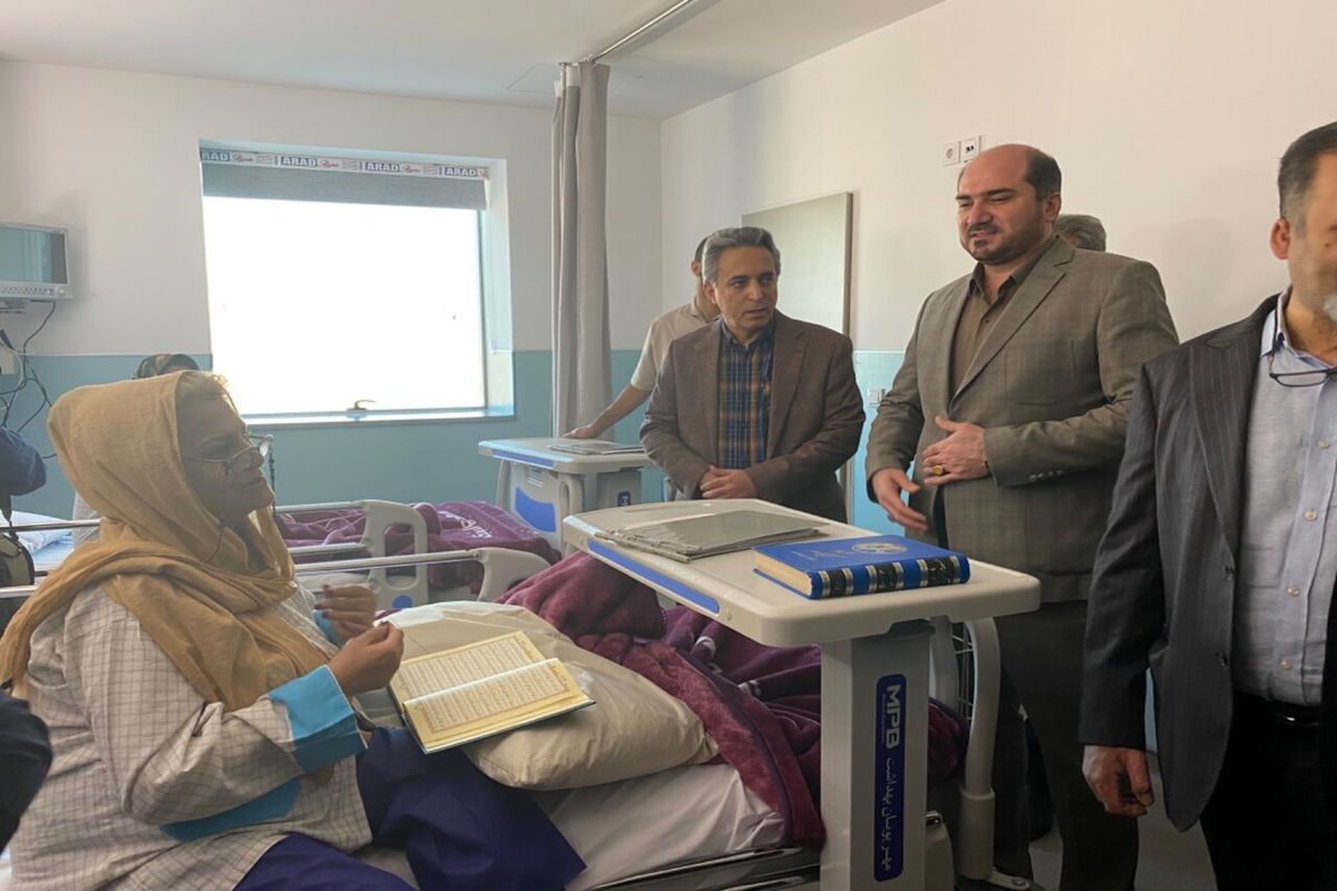 بازدید منصوری از بیمارستان