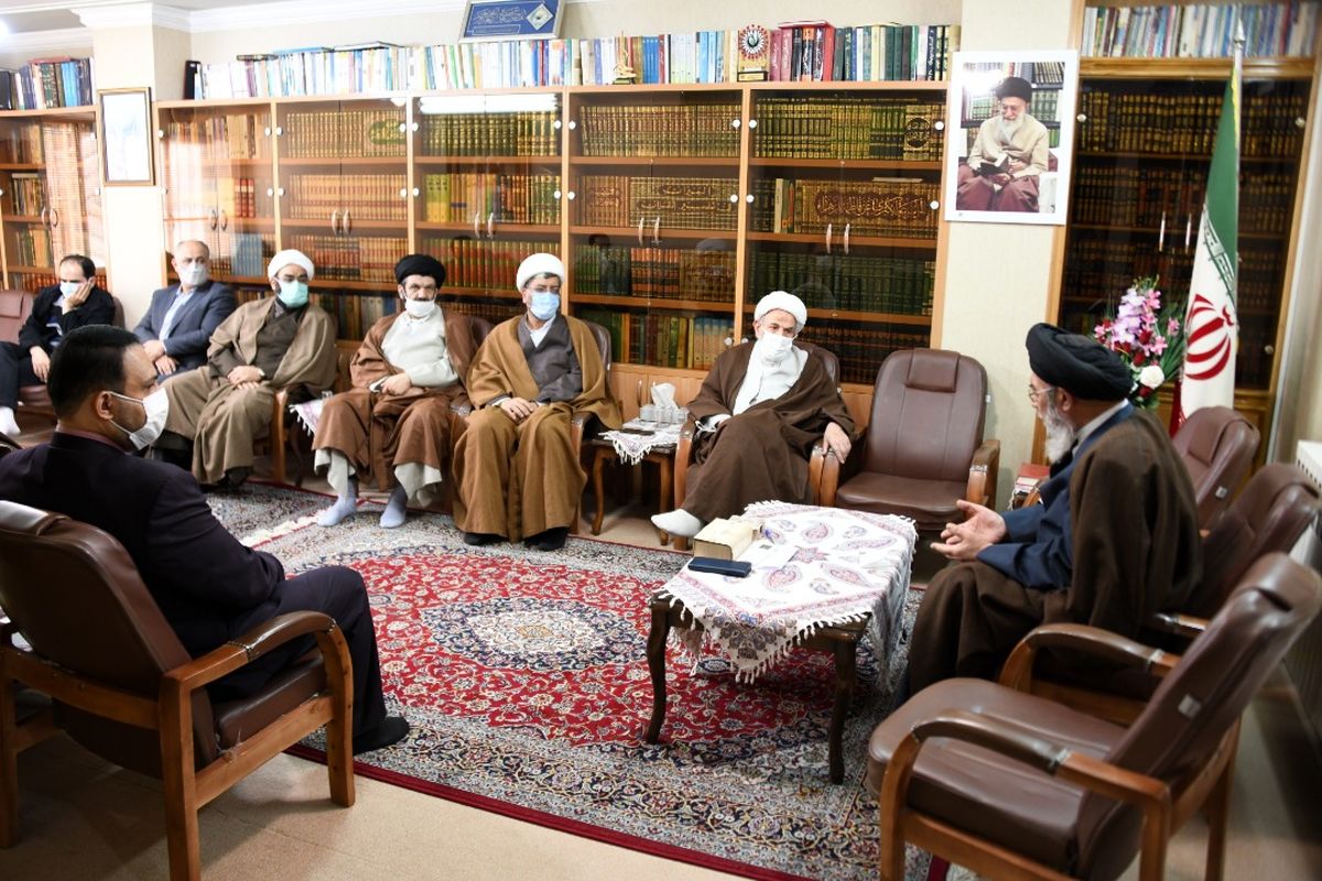 امام جمعه اصفهان