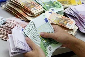 قیمت ارز دولتی ۳۰ خرداد ۱۴۰۰/ نرخ ۴۷ ارز عمده اعلام شد
