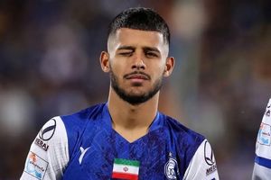 شوآف جدید مهدی قایدی و همسرش با محصولات آمریکایی / مهدی قائدی در کنار همسرش