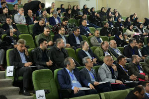 دانشگاه ها راهکارهای رفع موانع توسعه اقتصاد دریا محور را ارائه دهند  