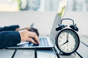 ثبت‌نام کاردانی پیوسته آزمون دانشگاه آزاد آغاز شد